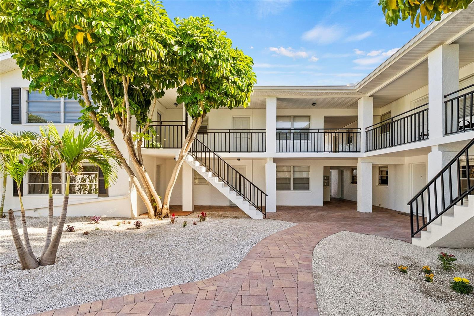 Downtown St.Pete 10 unit Multi Family Apartment Building For Sale