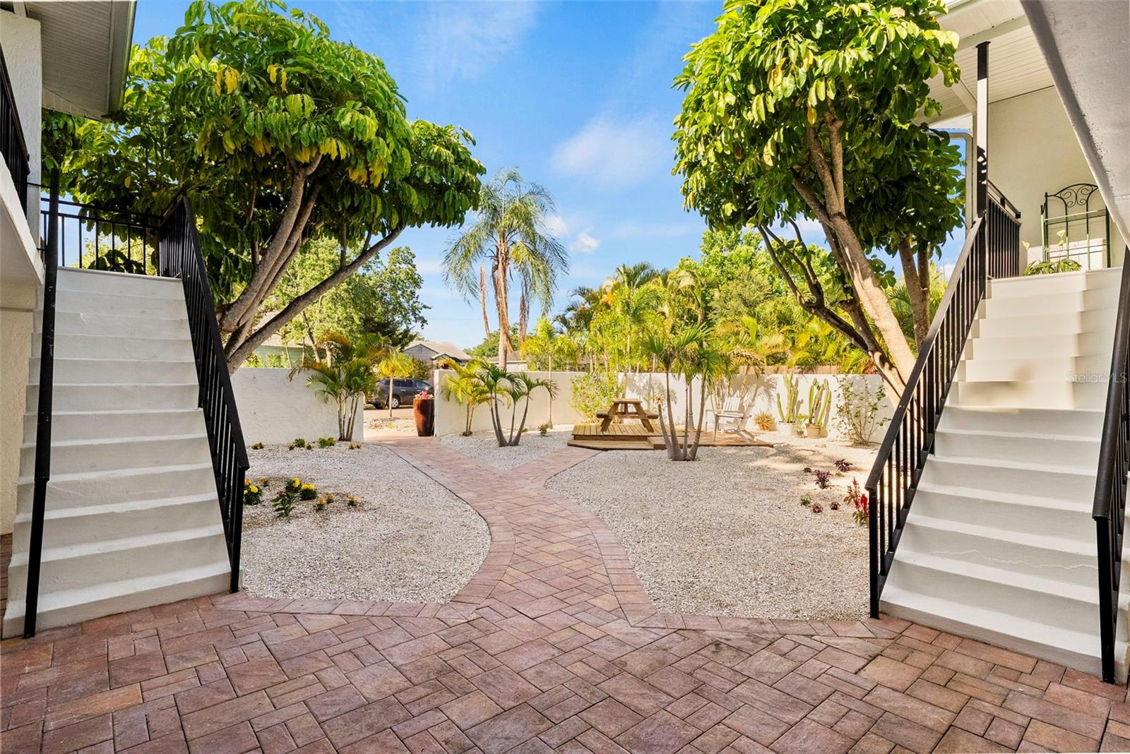 Downtown St.Pete 10 unit Multi Family Apartment Building For Sale $2,650,000 Downtown St.Pete 10 unit Multi Family Apartment Building For Sale $2,650,000