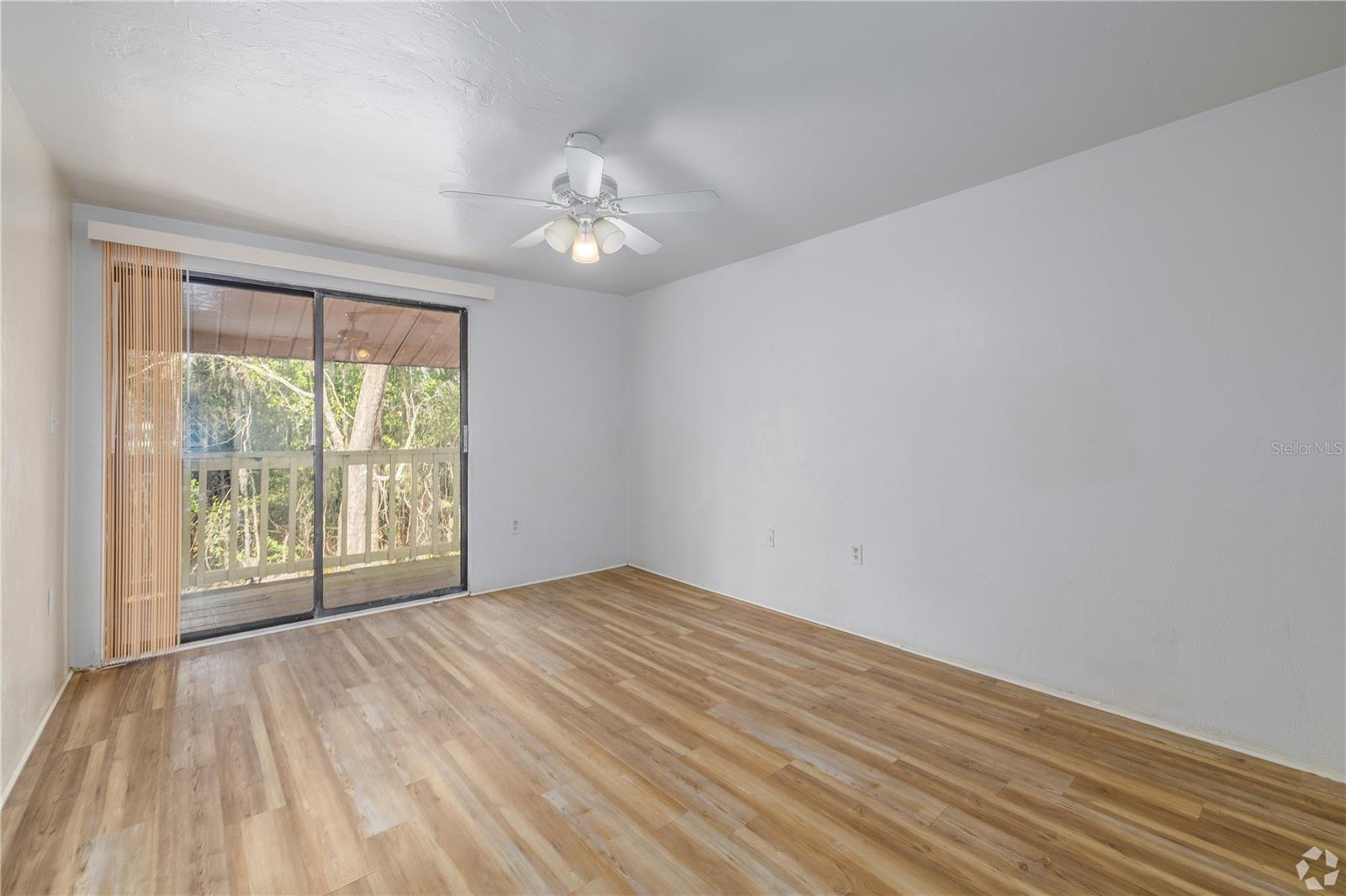 16 Unit Multi Family Building For Sale in Gainesville, FL $2,200,000 16 Unit Multi Family Building For Sale in Gainesville, FL $2,200,000
